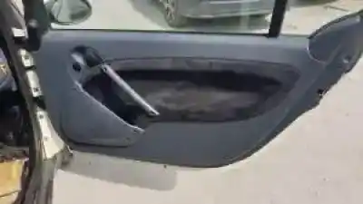 Veículo de Sucata smart cabrio om660940 do ano 2003 alimentado 