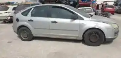 Veicolo di demolizione ford focus berlina (cap) g/hwda dell'anno 2004 alimentato 