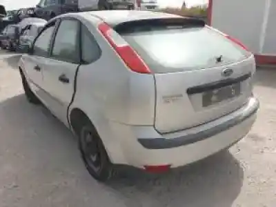 Veicolo di demolizione ford focus berlina (cap) g/hwda dell'anno 2004 alimentato 