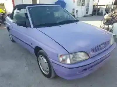 Veículo de Sucata ford escort cabrio l1e do ano 1995 alimentado 
