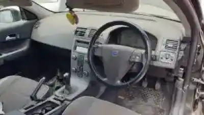 Veículo de Sucata volvo c30 d4164t do ano 2009 alimentado 