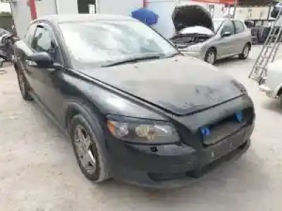 Veículo de Sucata volvo c30 d4164t do ano 2009 alimentado 