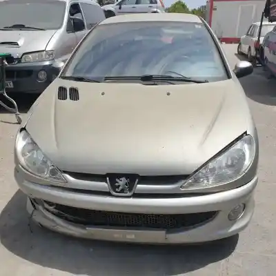 Veicolo di demolizione peugeot                                            206 berlina                                                                                                                                                                                                                                                xs                                                                                                                                                                                                                                                         dell'anno 2006 alimentato 8hz