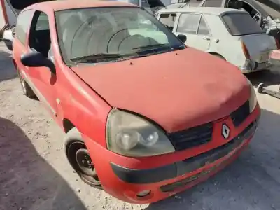 Здавання транспортного засобу renault clio ii fase ii (b/cb0) d4f722 року 2001 потужний 