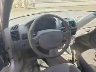 Scrapping Vehicle hyundai accent (lc) g4ea of the year 2003 powered 