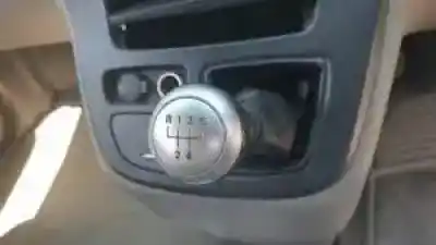 Scrapping Vehicle kia carnival d/j3 of the year 2006 powered 