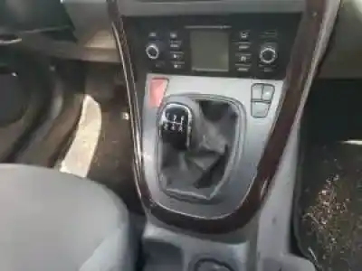 Sloopvoertuig fiat croma (194_) 2.2 16v van het jaar 2005 aangedreven 