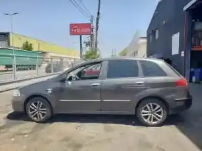 Sloopvoertuig fiat croma (194_) 2.2 16v van het jaar 2005 aangedreven 