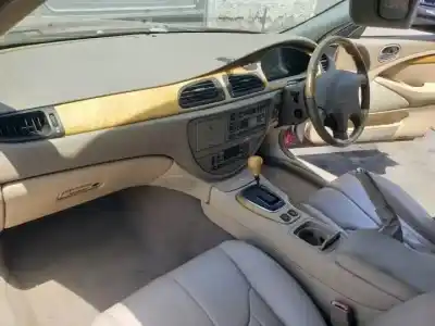 Здавання транспортного засобу jaguar s-type g/fb року 2002 потужний 