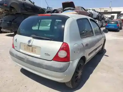 Scrapping Vehicle renault clio ii fase i (b/cbo) d7f726 of the year 1998 powered 