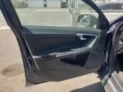 Sloopvoertuig volvo v60 kombi d5244t15 van het jaar 2011 aangedreven 