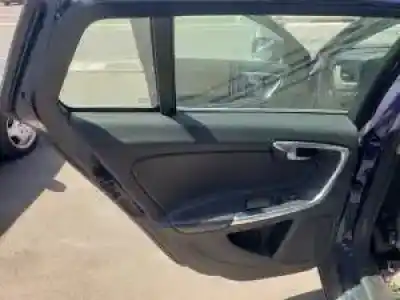 Sloopvoertuig volvo v60 kombi d5244t15 van het jaar 2011 aangedreven 