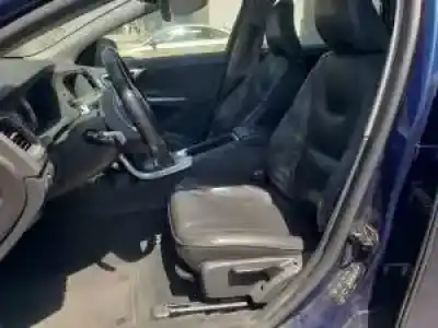 Sloopvoertuig volvo v60 kombi d5244t15 van het jaar 2011 aangedreven 