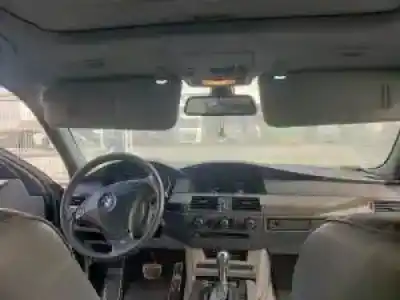 Veicolo di demolizione bmw 5 (e60) 520 i dell'anno 2003 alimentato 