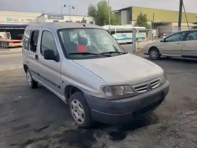 Sloopvoertuig citroen                                            berlingo                                                                                                                                                                                                                                                   1.9 d x familiar                                                                                                                                                                                                                                           van het jaar 2000 aangedreven wjz