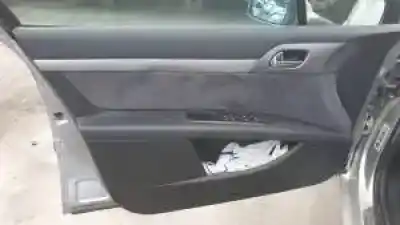 Veicolo di demolizione peugeot 407 rh01 dell'anno 2004 alimentato 