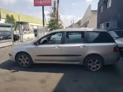 Sloopvoertuig fiat stilo multi wagon (192) 192a1000.937a7000 van het jaar 2003 aangedreven 