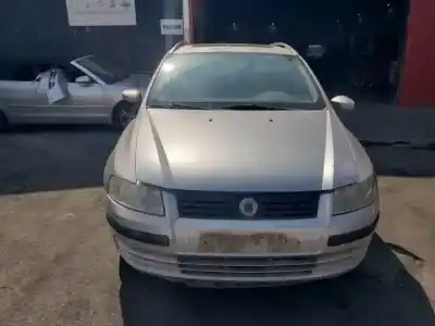 Sloopvoertuig fiat stilo multi wagon (192) 192a1000.937a7000 van het jaar 2003 aangedreven 