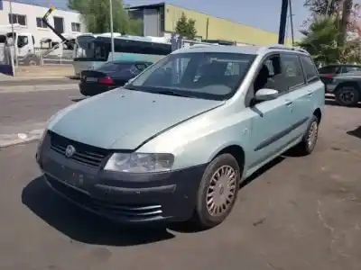 Veicolo di demolizione fiat stilo multi wagon (192) 192a1000.937a7000 dell'anno 2003 alimentato  Veicolo di demolizione fiat stilo multi wagon (192) 192a1000.937a7000 dell'anno 2003 alimentato