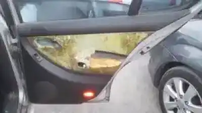 Veicolo di demolizione seat leon (1m1) g-bcb dell'anno 2000 alimentato 