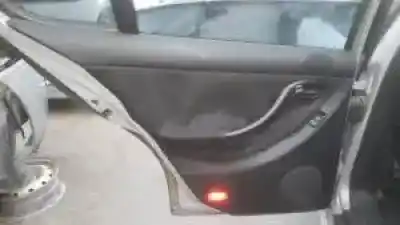 Veicolo di demolizione seat leon (1m1) g-bcb dell'anno 2000 alimentato 