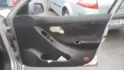 Veicolo di demolizione seat leon (1m1) g-bcb dell'anno 2000 alimentato 