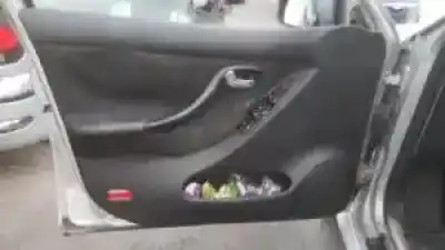 Veicolo di demolizione seat leon (1m1) g-bcb dell'anno 2000 alimentato 