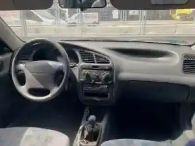 Veículo de Sucata daewoo lanos 1.5 g a15sms-g do ano 1997 alimentado 