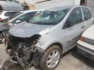 Утилизация автомобиля RENAULT CLIO III K9K770 года 2010 питание 