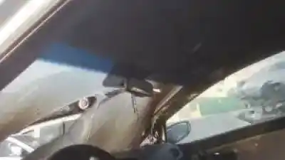 Veicolo di demolizione kia cee´d (jd) g3lc dell'anno 2015 alimentato 