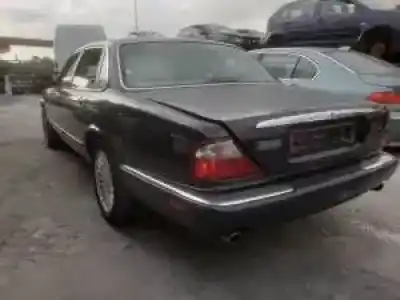 Veículo de Sucata jaguar xj lc do ano 1997 alimentado 