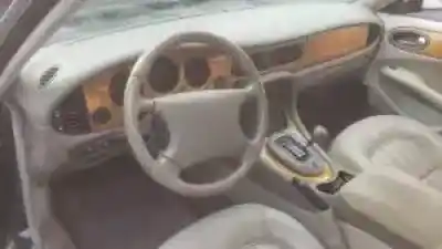 Veículo de Sucata jaguar xj lc do ano 1997 alimentado 