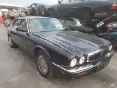 Veículo de Sucata jaguar xj lc do ano 1997 alimentado 