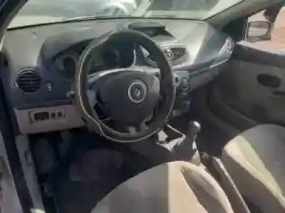 Scrapping Vehicle renault clio iii k9kt766 of the year 2005 powered 