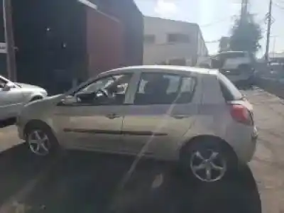 Scrapping Vehicle renault clio iii k9kt766 of the year 2005 powered 