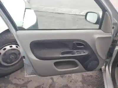 Здавання транспортного засобу renault clio ii fase ii (b/cb0) k9k702 року 2001 потужний 