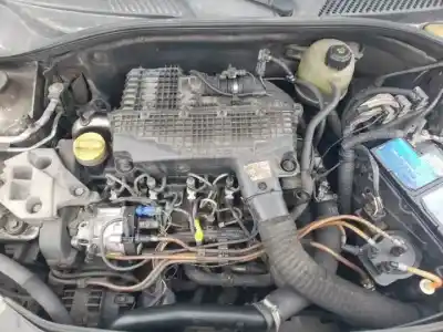 Здавання транспортного засобу renault clio ii fase ii (b/cb0) k9k702 року 2001 потужний 