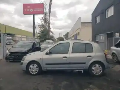 Здавання транспортного засобу renault clio ii fase ii (b/cb0) k9k702 року 2001 потужний 