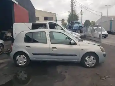 Здавання транспортного засобу renault clio ii fase ii (b/cb0) k9k702 року 2001 потужний 