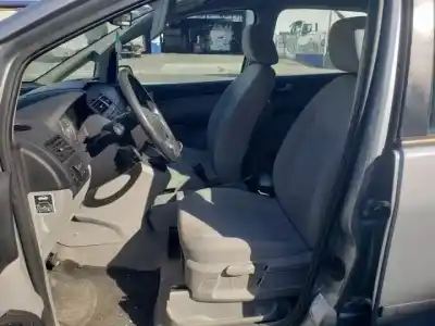 Здавання транспортного засобу ford focus c-max (cap) d-g8da року 2003 потужний 