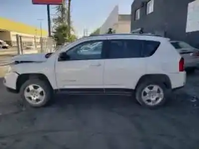 Veicolo di demolizione jeep compass ene dell'anno 2011 alimentato 