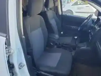 Veicolo di demolizione jeep compass ene dell'anno 2011 alimentato 