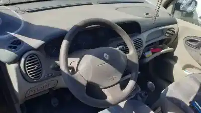 Scrapping Vehicle renault scenic (ja..) f9qa7 of the year 1999 powered 