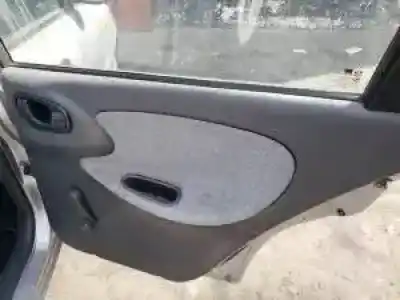 Veículo de Sucata daewoo lanos 1.5 g a15sms-g do ano 2001 alimentado 