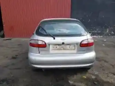 Veículo de Sucata daewoo lanos 1.5 g a15sms-g do ano 2001 alimentado 