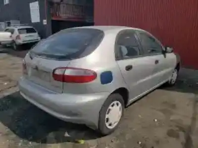Veículo de Sucata daewoo lanos 1.5 g a15sms-g do ano 2001 alimentado 