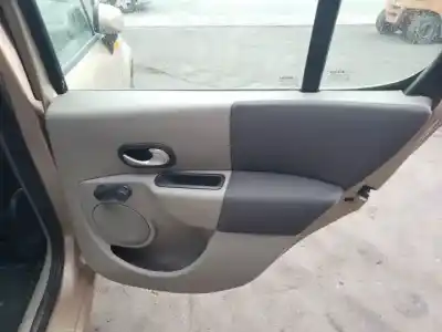 Veicolo di demolizione renault grand modus k9k750 dell'anno 2004 alimentato 