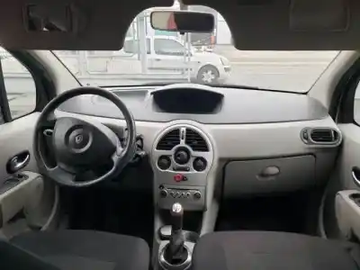 Veicolo di demolizione renault grand modus k9k750 dell'anno 2004 alimentato 