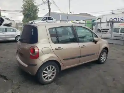 Veicolo di demolizione renault grand modus k9k750 dell'anno 2004 alimentato 