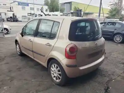 Veicolo di demolizione renault grand modus k9k750 dell'anno 2004 alimentato 